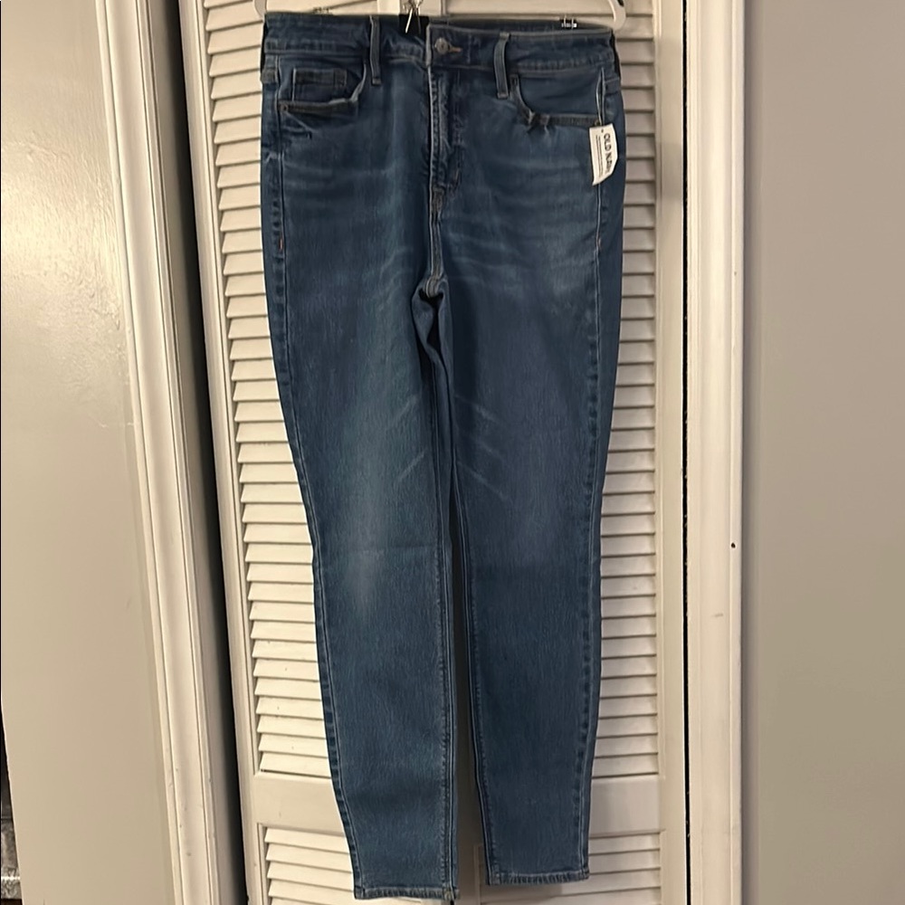 Women’s Blue Jeans